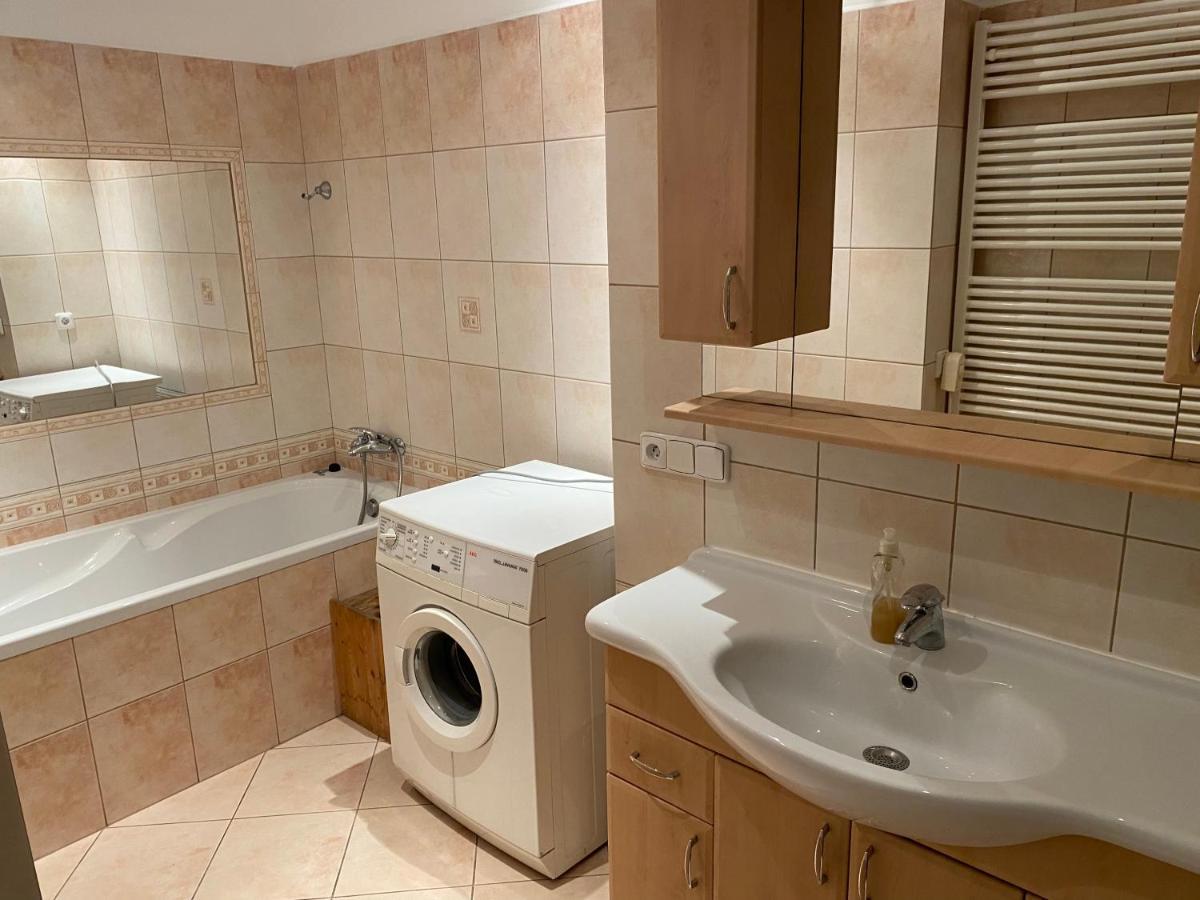 Apartments Tomkova Hradec Kralove Exterior photo