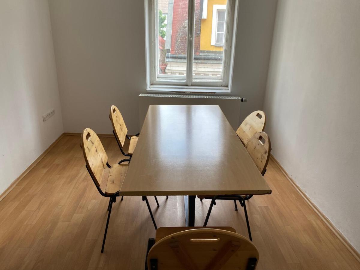 Apartments Tomkova Hradec Kralove Exterior photo